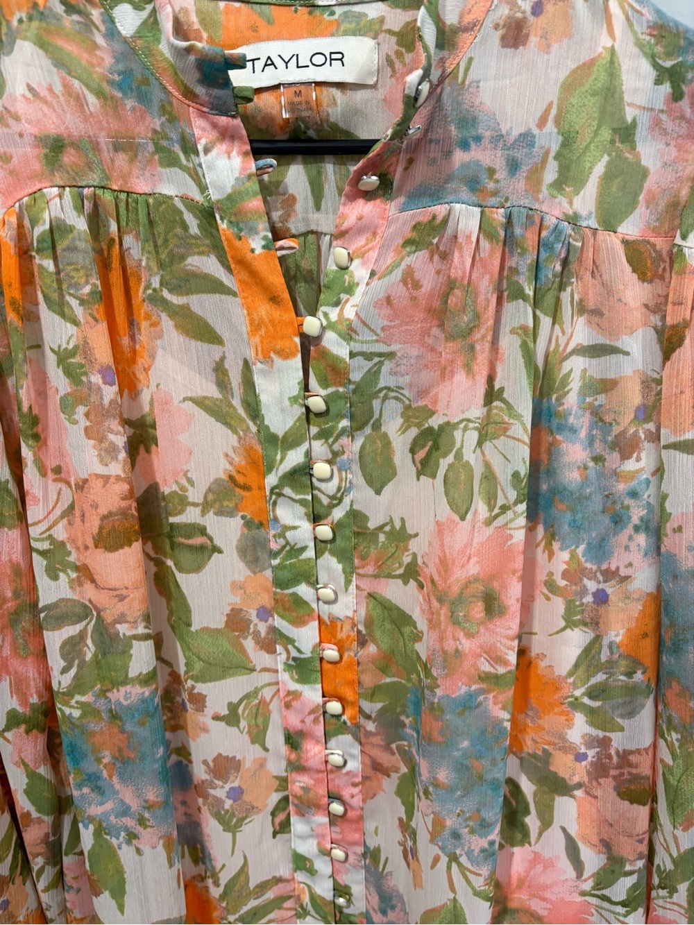 Taylor brand mini dress features a vibrant floral print and flowy bishop sleeves - Picture 5 of 8